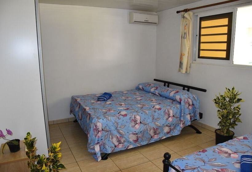 پانسیون Le Vely Lodge