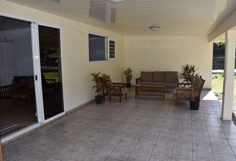 پانسیون Le Vely Lodge