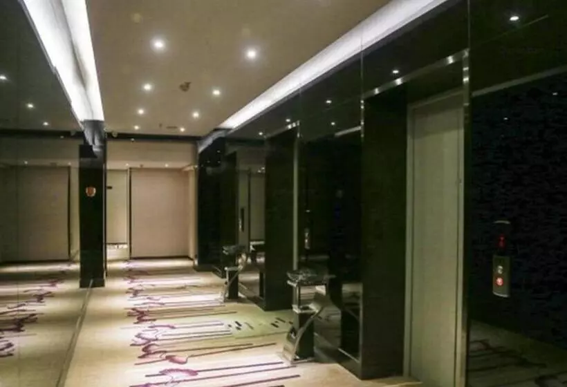 Lavande Hotel Dalian Huanan Square North Railway Station