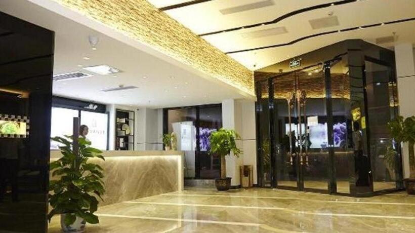 Lavande Hotel Dalian Huanan Square North Railway Station