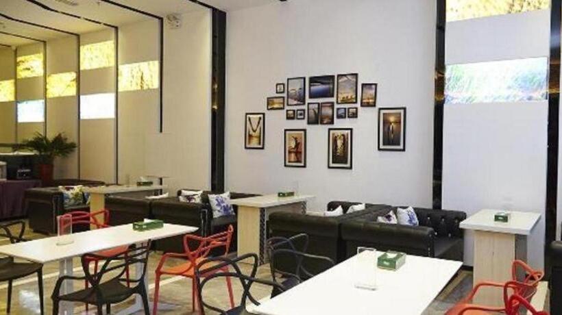 Lavande Hotel Dalian Huanan Square North Railway Station