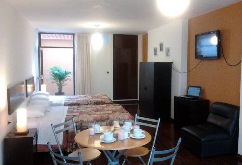 هتل Casa Del Parque