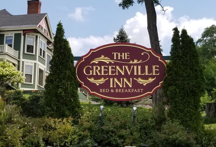 호텔 Greenville Inn At Moosehead Lake