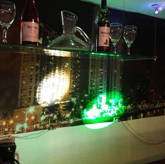 בית מלון כפרי Pacific Coast