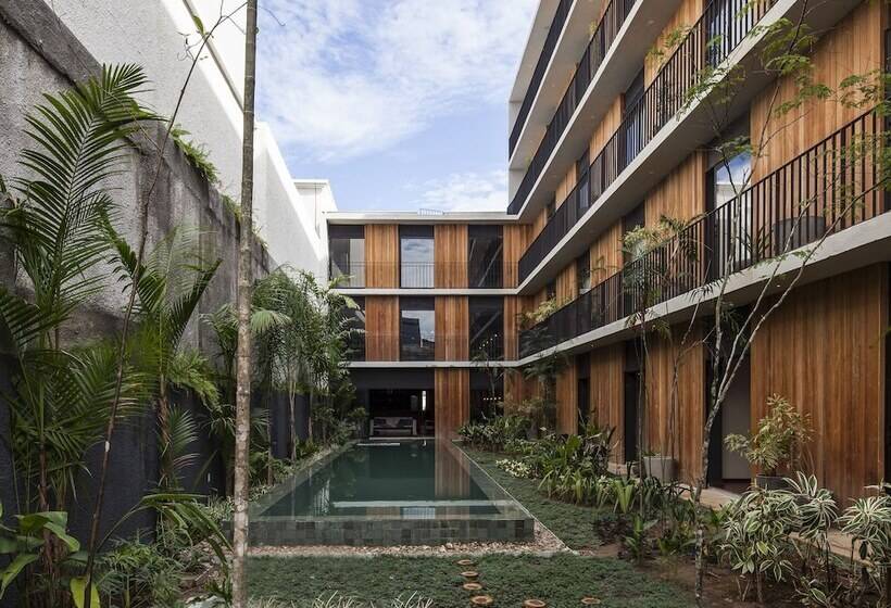 هتل Villa Amazonia