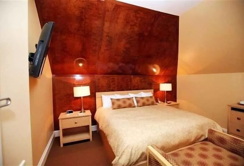 هتل Washington Place Bistro & Inn