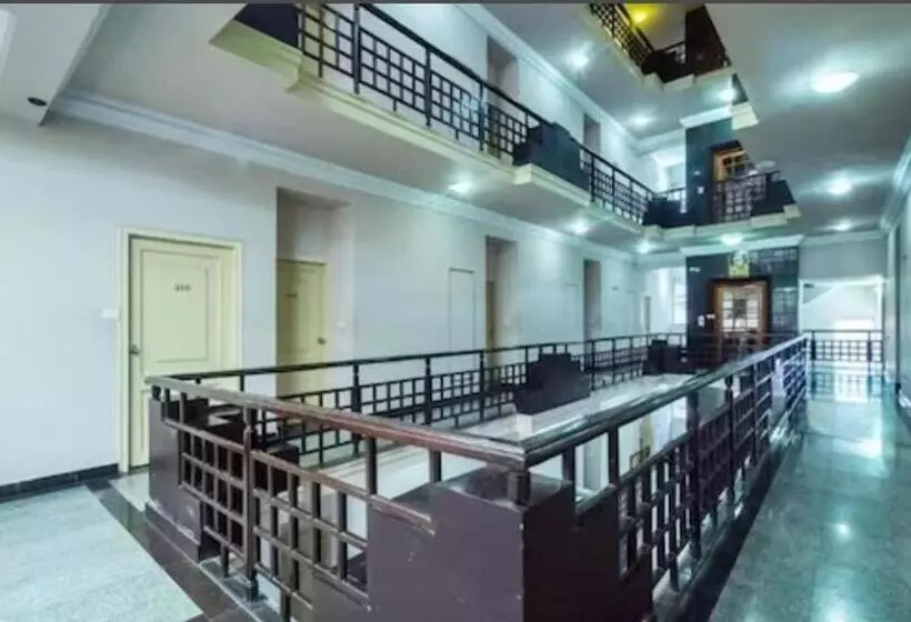 ホテル Akshay Residency