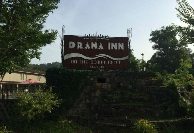 فندق Drama Inn