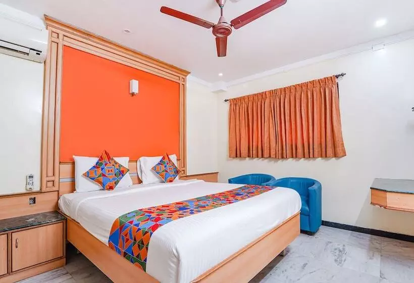 Fabhotel Ess Paradise   Nr Bus Stand