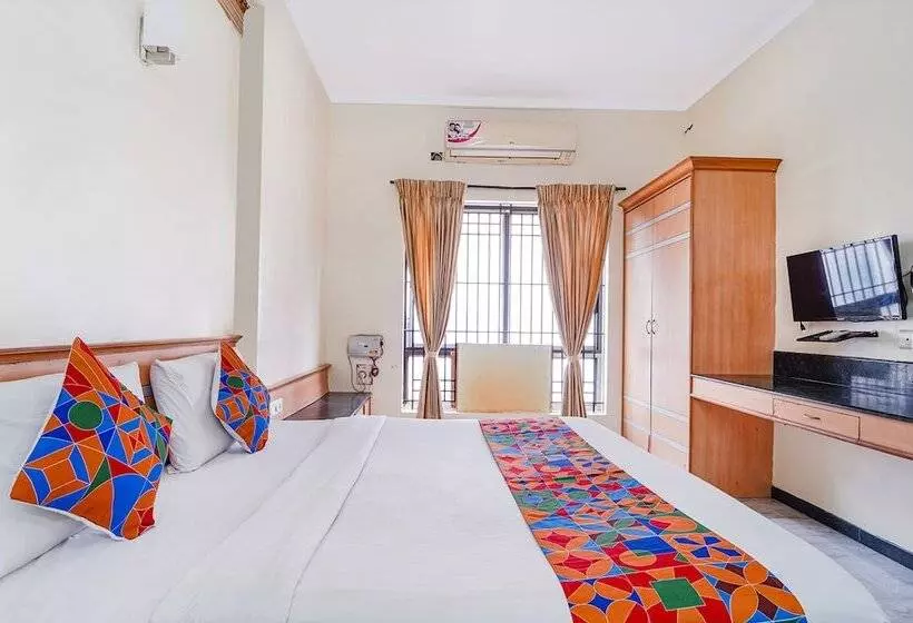 Fabhotel Ess Paradise   Nr Bus Stand