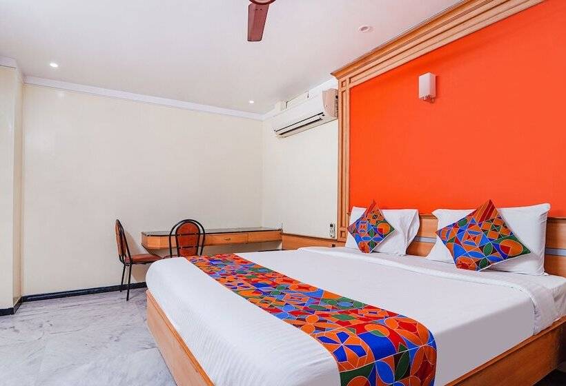 Fabhotel Ess Paradise Nr Bus Stand