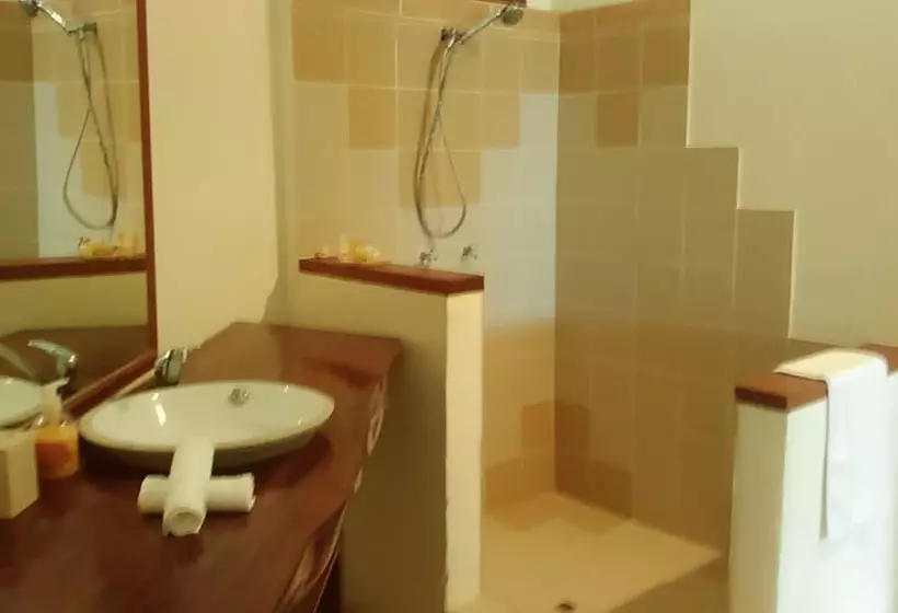 ホテル Ripples On The Bay   Adults Only