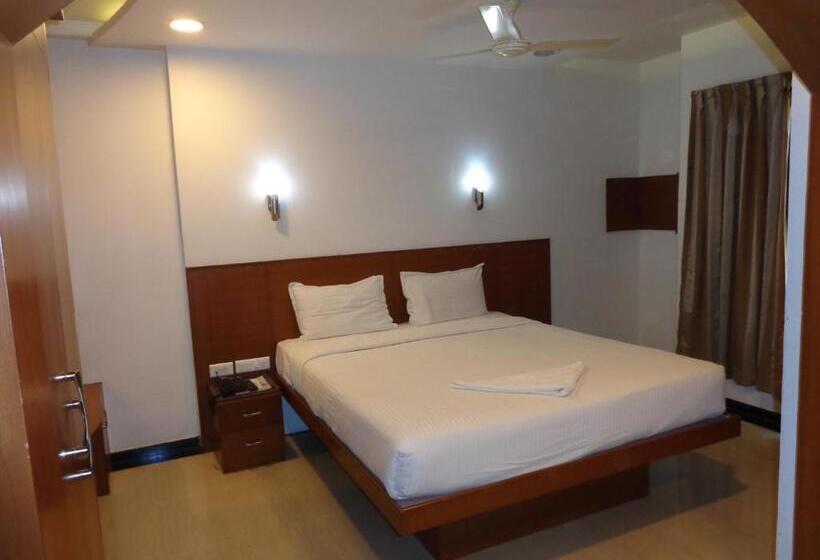 Hotel Sanu International