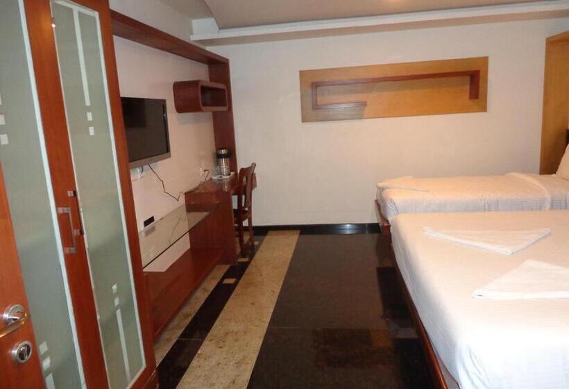 Hotel Sanu International