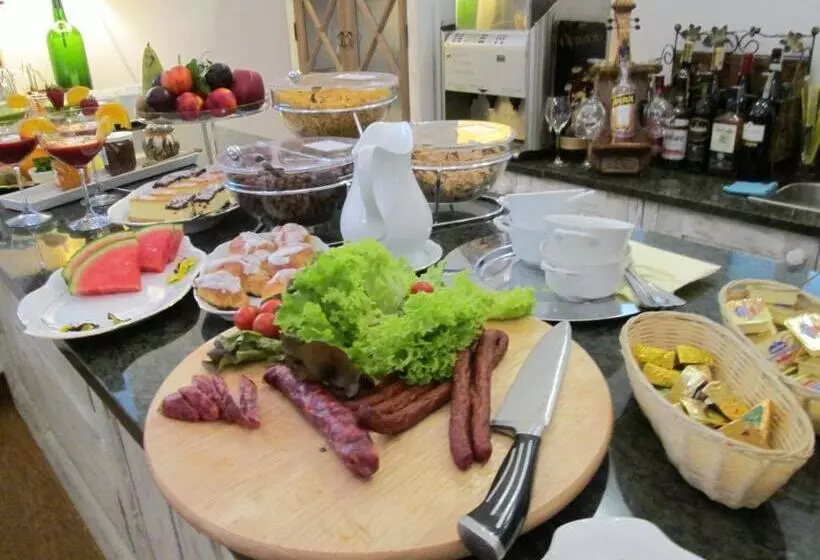 Hotelli Sandro Silver