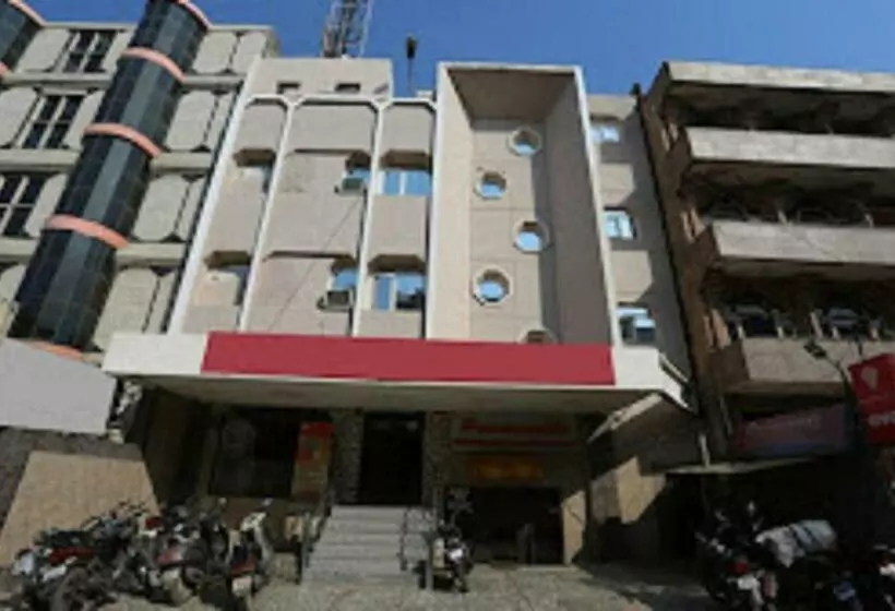 ホテル Kanha Continental By Wb Inn