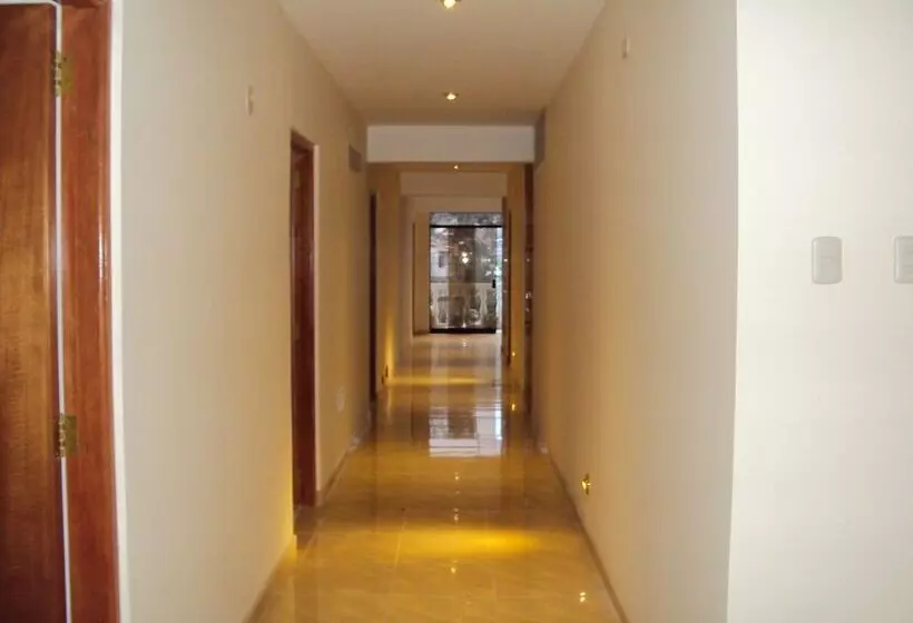 ホテル La Mansion Casa