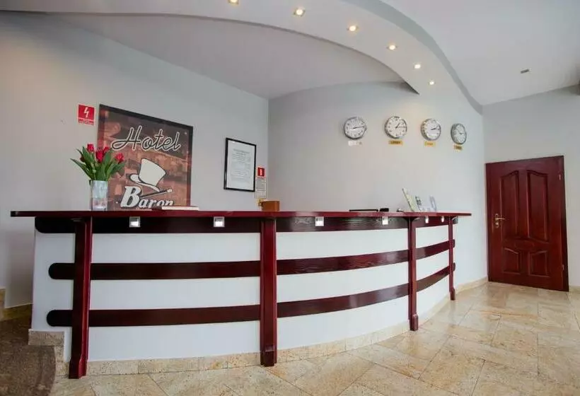 ホテル Baron