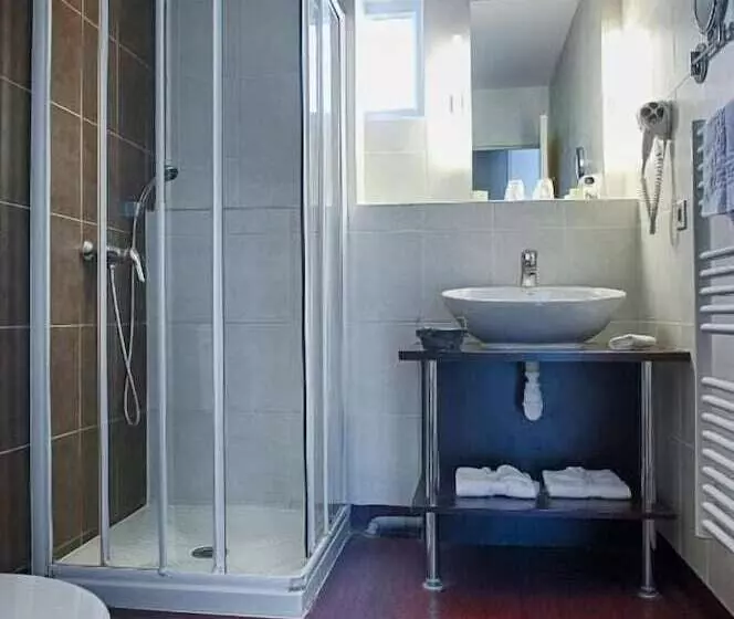 ホテル Hôtel Le Bellevue