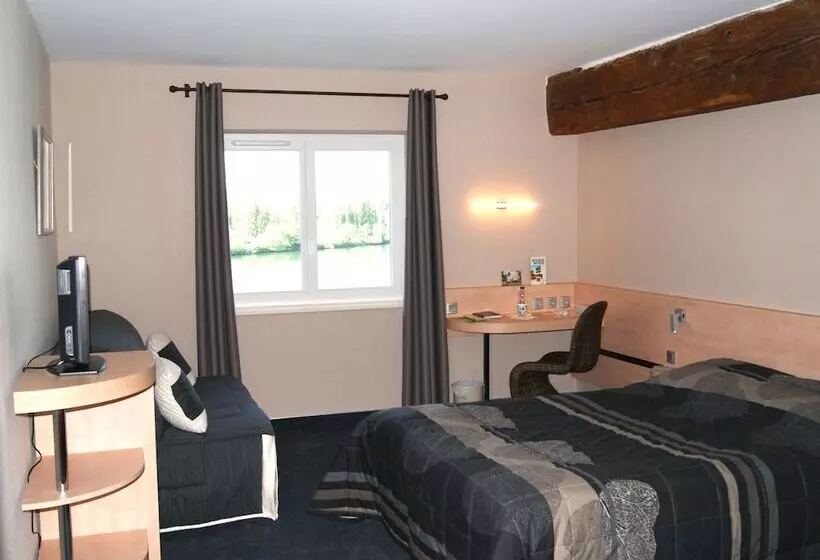 ホテル Hôtel Le Bellevue