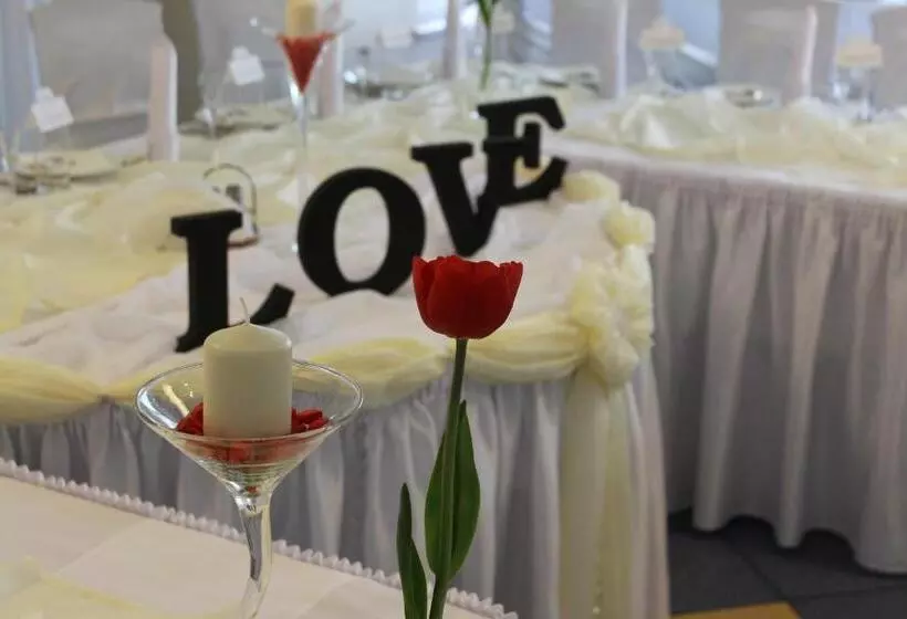 هتل Pokoje Gościnne Truskawkowa 1a