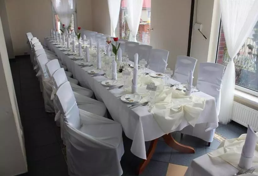 هتل Pokoje Gościnne Truskawkowa 1a