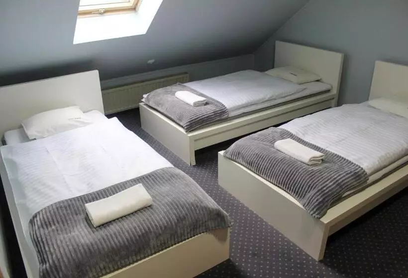 هتل Pokoje Gościnne Truskawkowa 1a