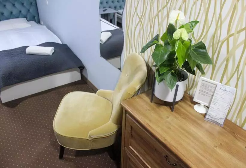 هتل Pokoje Gościnne Truskawkowa 1a