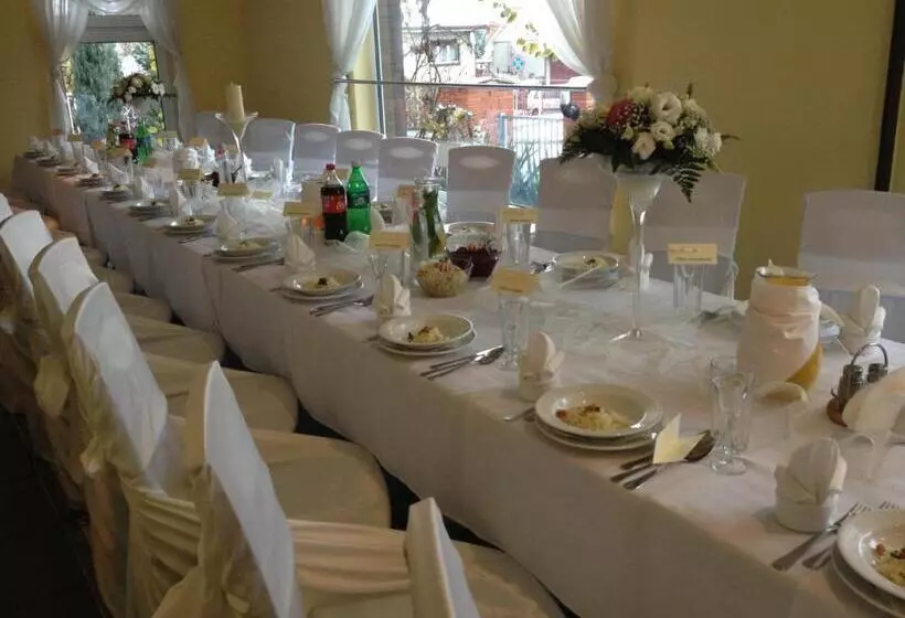 هتل Pokoje Gościnne Truskawkowa 1a