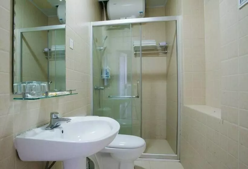 Hotelli Xiamen Gulangyu Islet Banshan Family Hostel