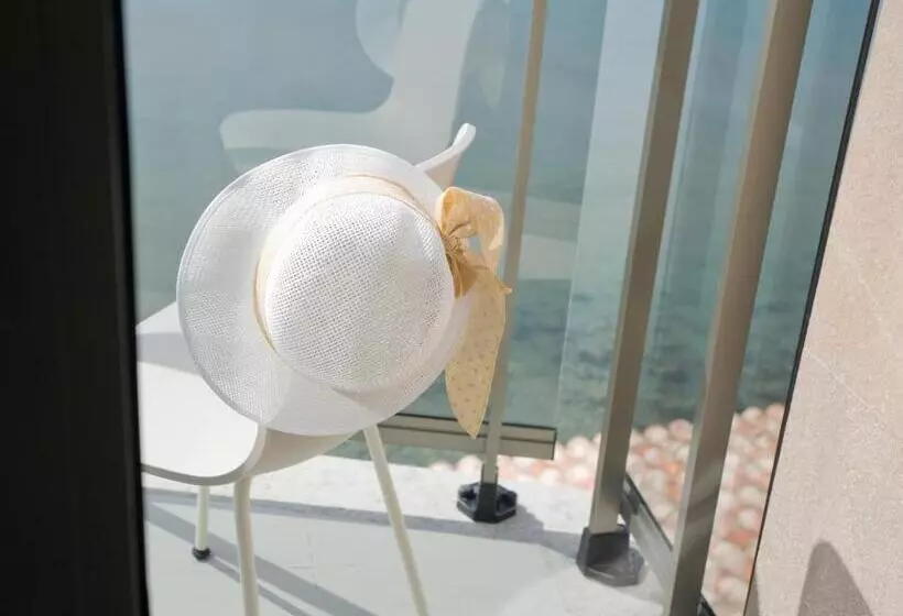 Hotelli Boutique La Mar   Adults Only