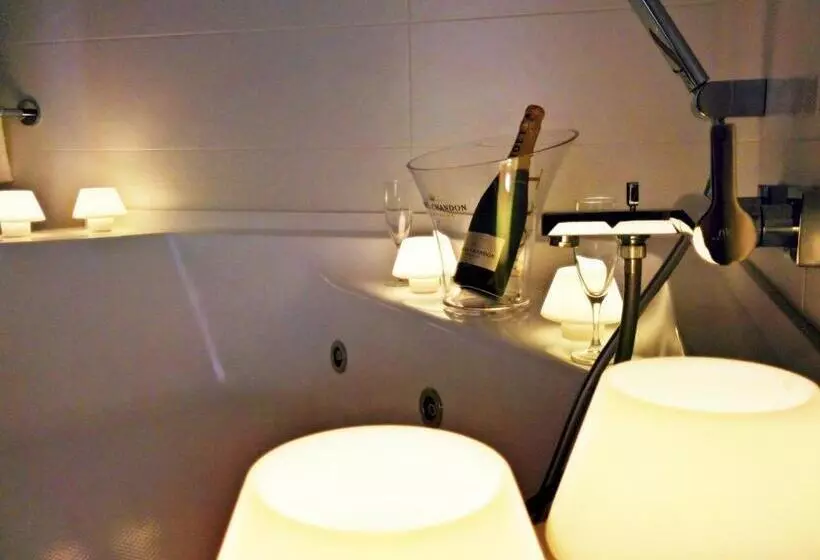 Hotelli Boutique La Mar   Adults Only