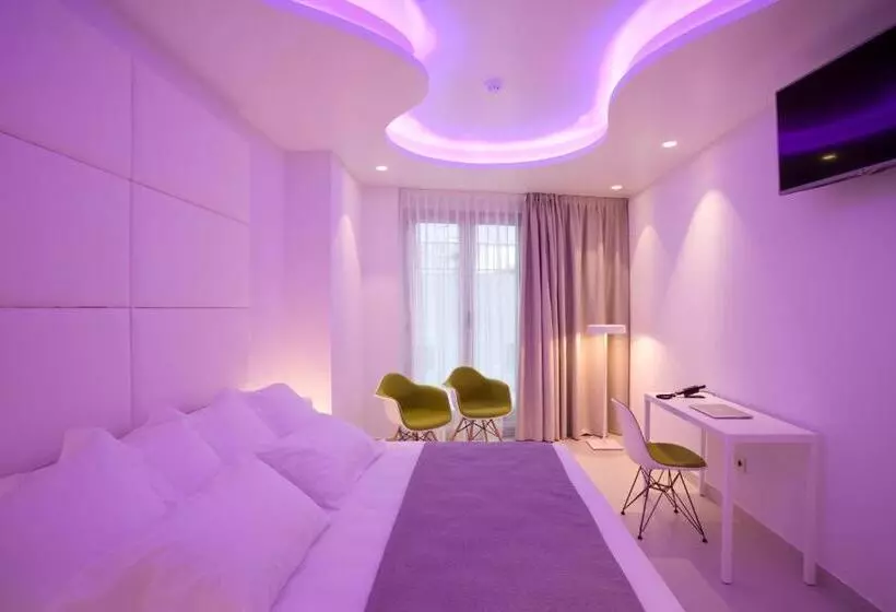 Hotelli Boutique La Mar   Adults Only