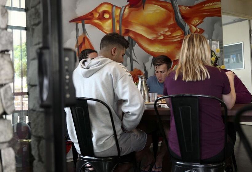 בית מלון כפרי Yha Brisbane City