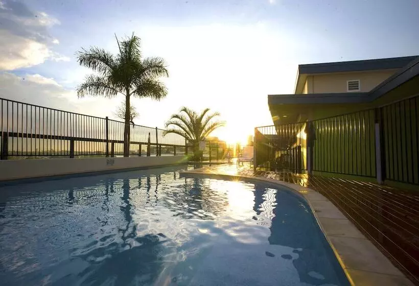 בית מלון כפרי Yha Brisbane City