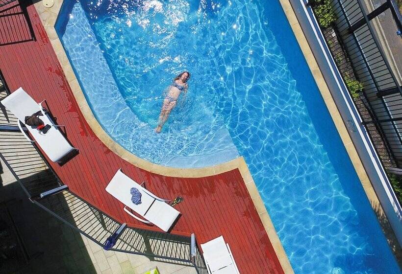 בית מלון כפרי Yha Brisbane City