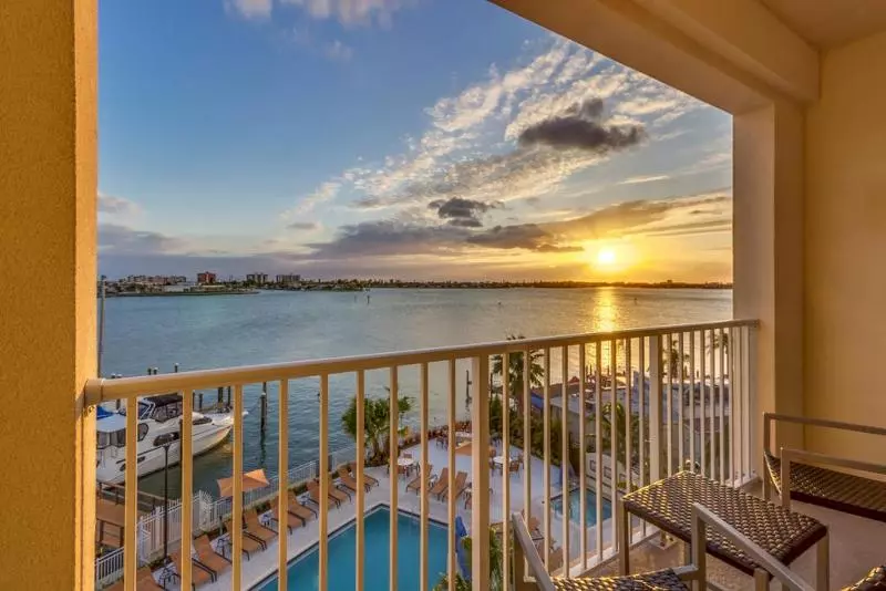 ホテル Courtyard By Marriott St. Petersburg Clearwater/madeira Beach