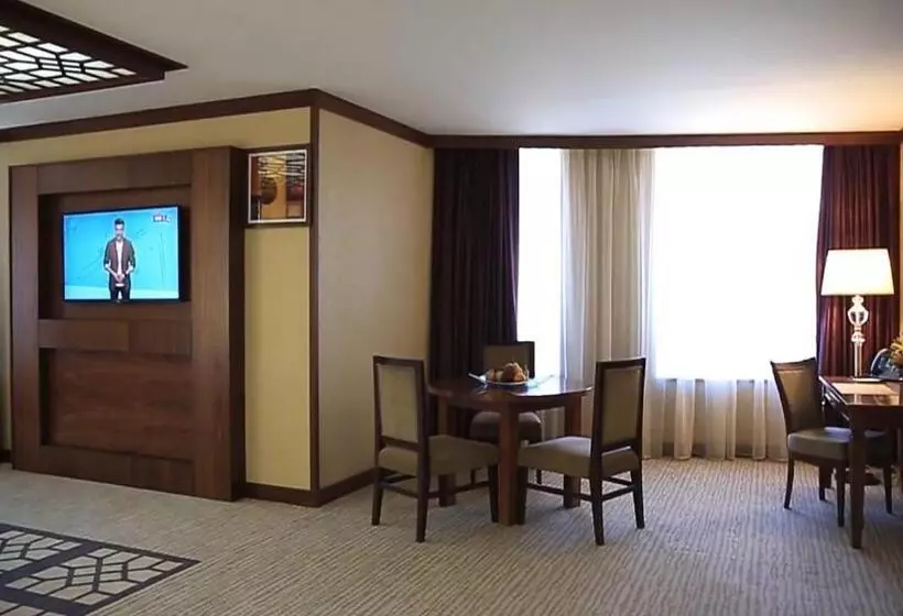 هتل Cristal Erbil