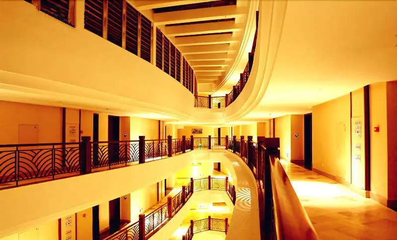 ホテル Days  And Suites Yangjiang