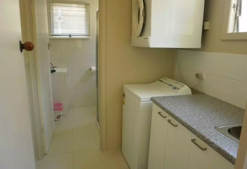 فندق Kickback Cottages