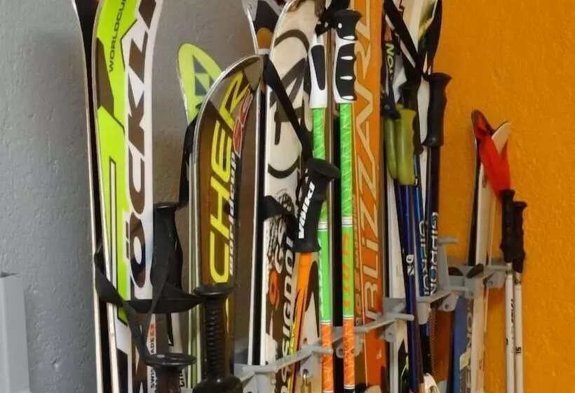 Отель Larice Bianco