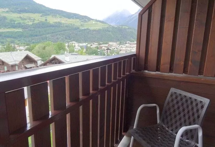 Отель Larice Bianco