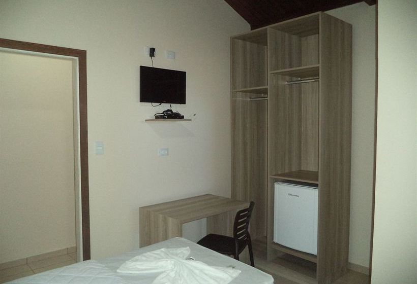 ホテル Pousada Alvorada