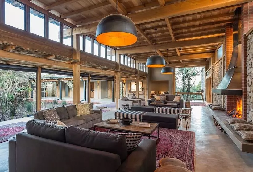 منتجع Kariega Game Reserve Ukhozi Lodge