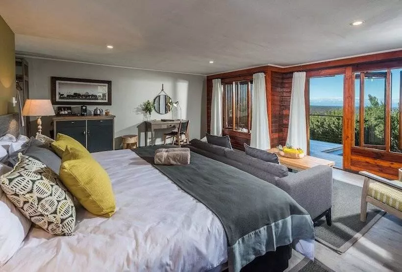 منتجع Kariega Game Reserve Ukhozi Lodge