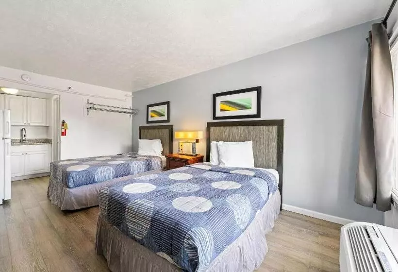 هتل Budgetel Inn And Suites