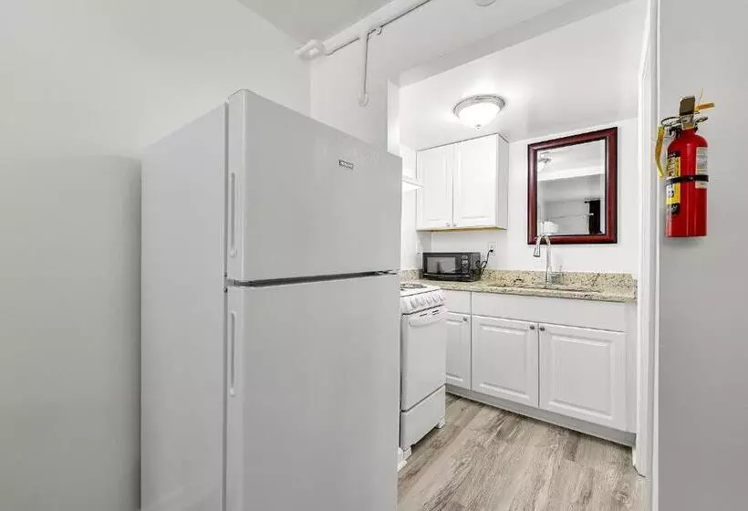 هتل Budgetel Inn And Suites