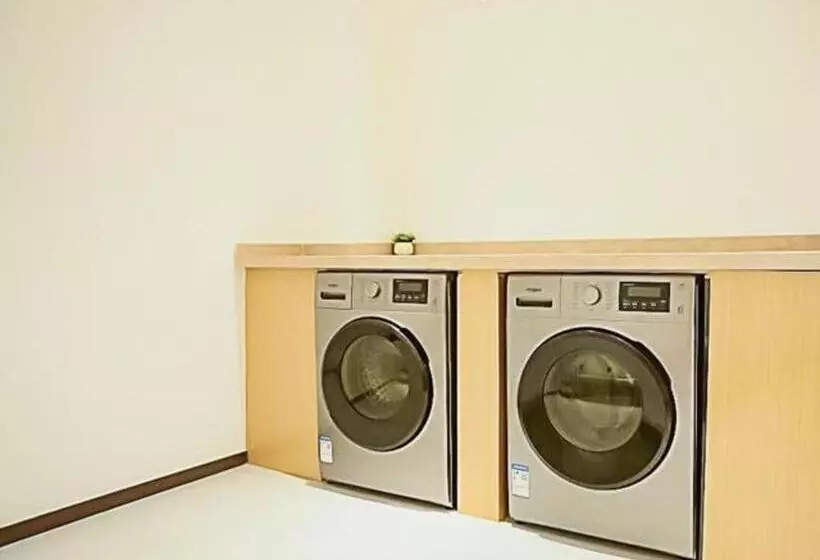 Hotelli City Comfort Inn Huizhou Chenjiang Tongqiao