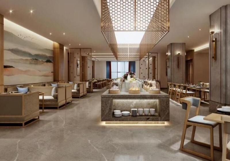 Greentree Eastern Hotel Hainan Free Trade Port Jiangdong New District Meilan Airport