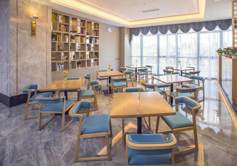 Greentree Eastern Hotel Hainan Free Trade Port Jiangdong New District Meilan Airport